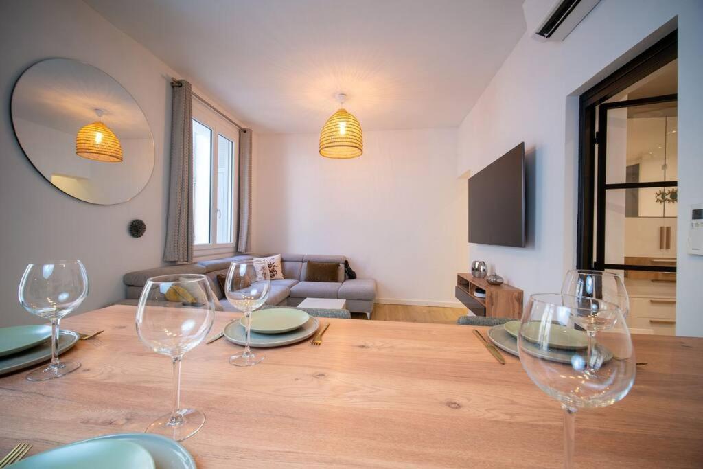 Apartment Climatise Grande Terrasse 2 *